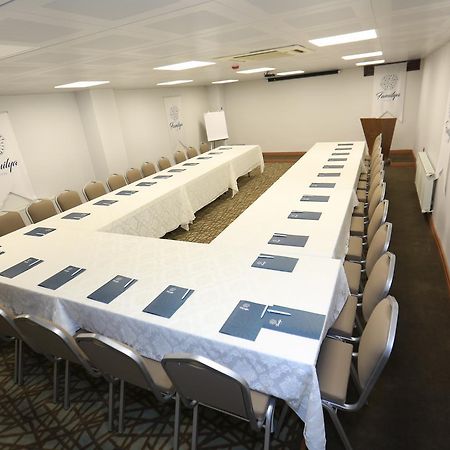 Familya Otel Erbaa Zewnętrze zdjęcie