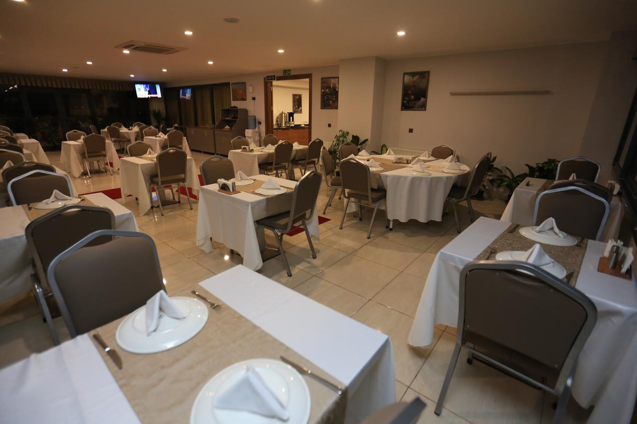 Familya Otel Erbaa Zewnętrze zdjęcie