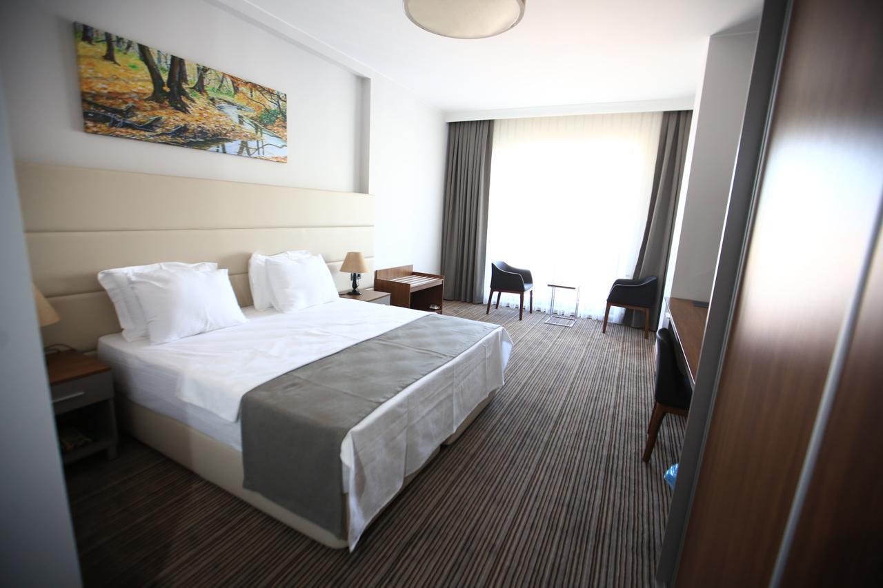 Familya Otel Erbaa Zewnętrze zdjęcie